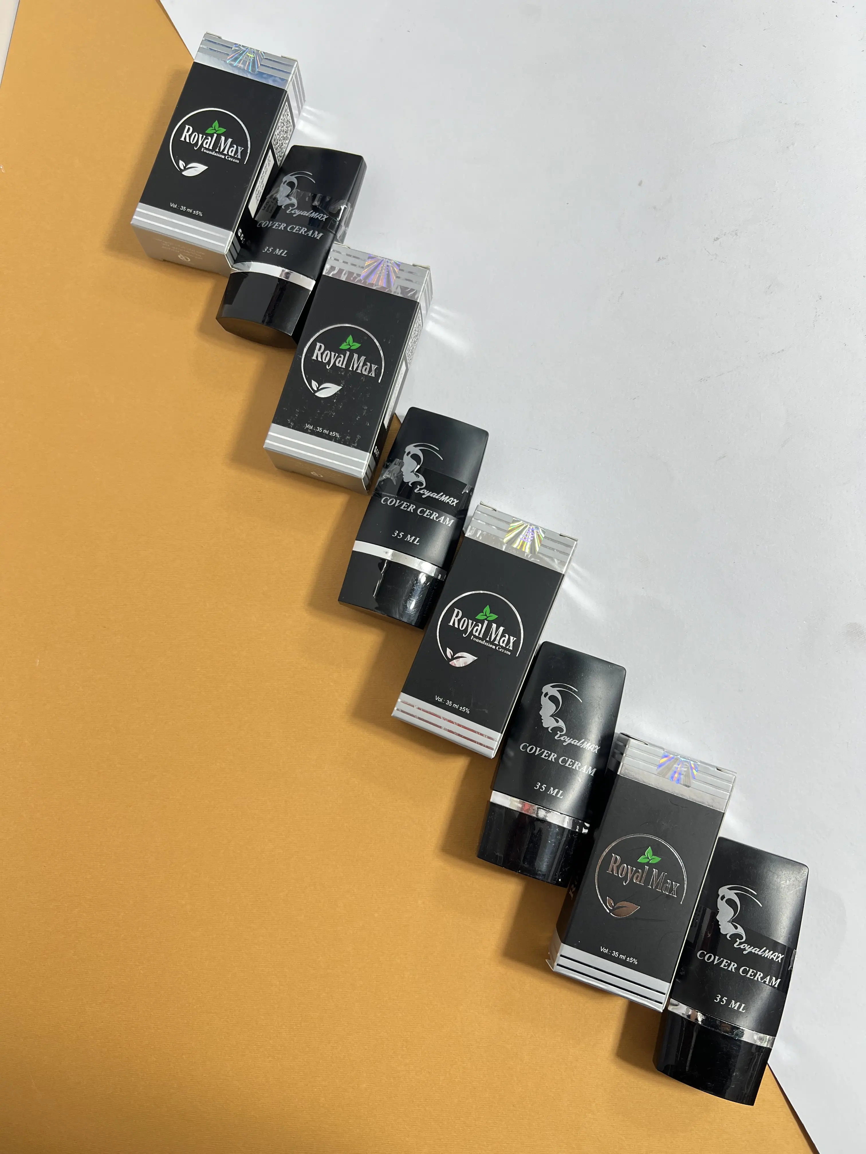 کرم پودر تیوپی رویال مکس